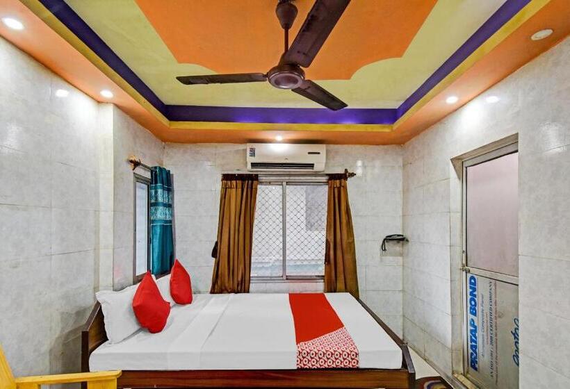 Quarto Estandar, Oyo Flagship The Rest