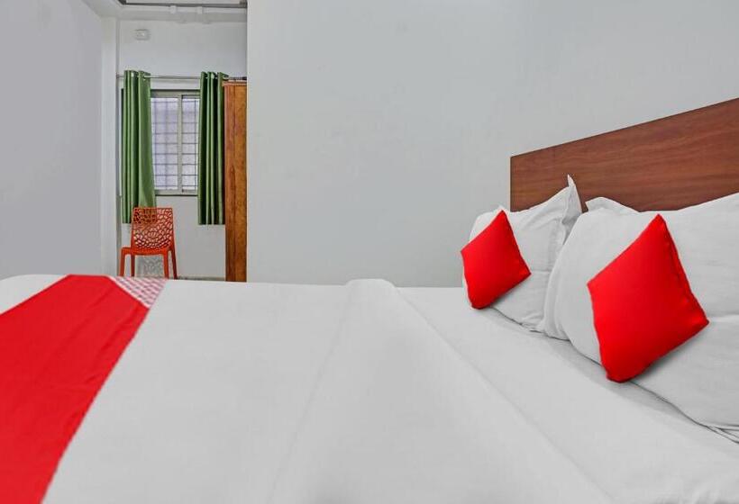Трехместный Номер Классика, Oyo Royal Inn