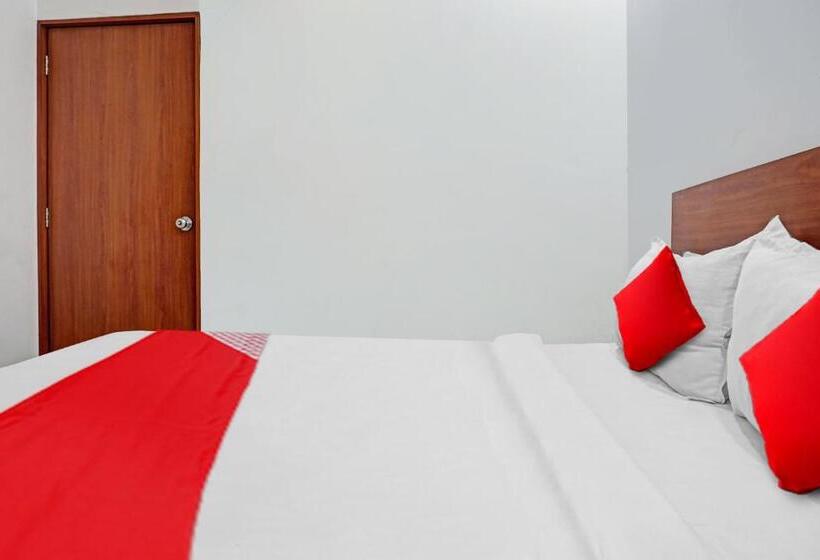 غرفة كلاسيكية ثلاثية, Oyo Royal Inn