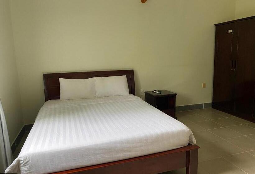 اتاق سوپریور یک تخته, Son Thao