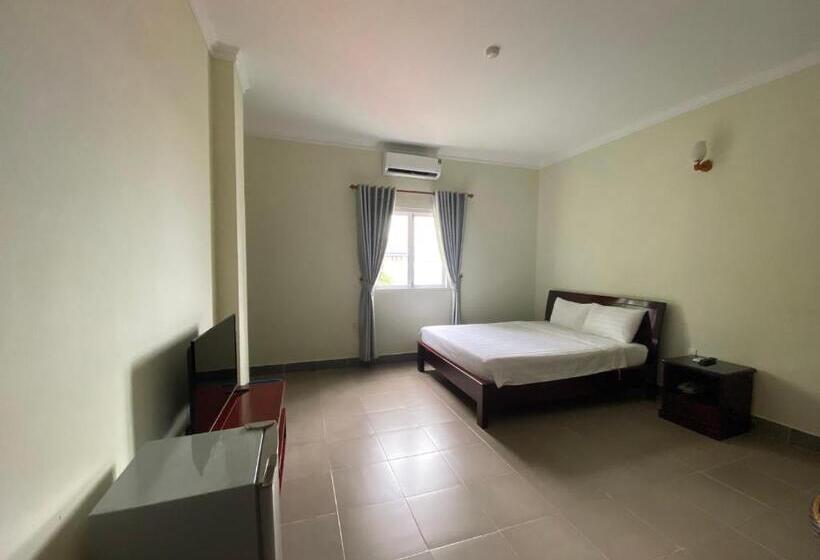 اتاق سوپریور یک تخته, Son Thao