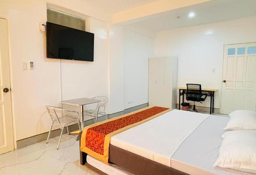 חדר דלוקס עם מיטת קינג, Legends Hotel Lemery Batangas