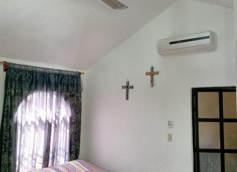 غرفة عائلية, Tamasopo Y Sus Rios