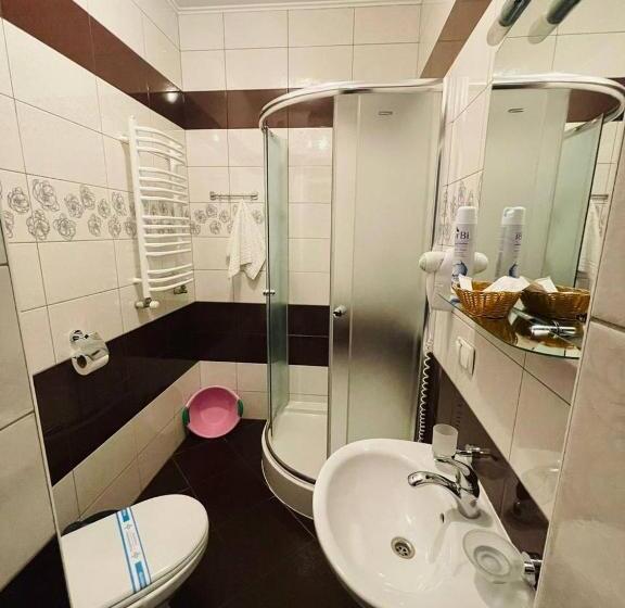 سوئیت با بالکن, гок віват