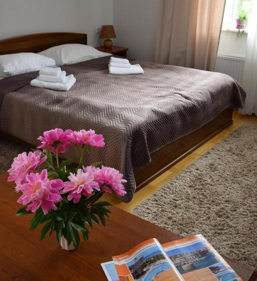 سوئیت با بالکن, гок віват