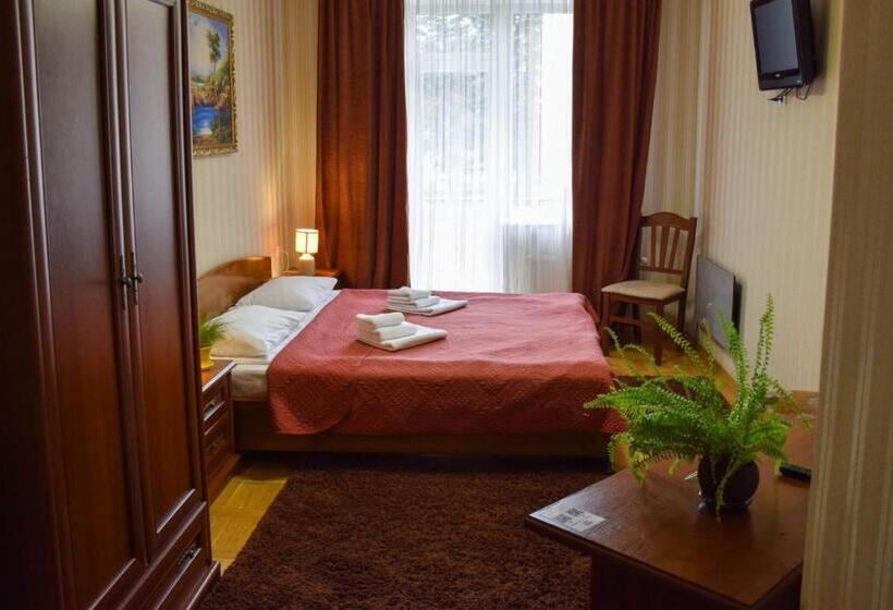 اتاق لوکس با بالکن, гок віват