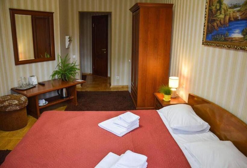 اتاق لوکس با بالکن, гок віват