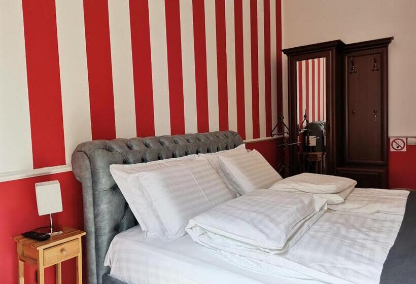 غرفة سوبيريور, Kavaler Inn