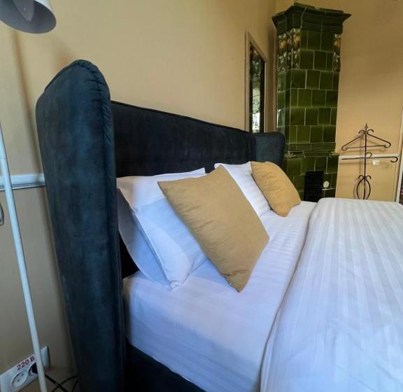 غرفة قياسية, Kavaler Inn