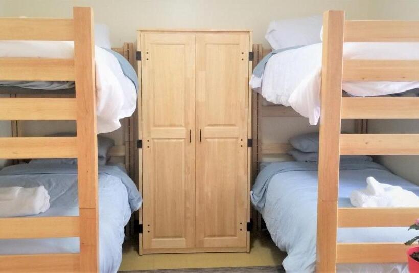 2ベッドルームアパートメント, Stay Pittsburgh