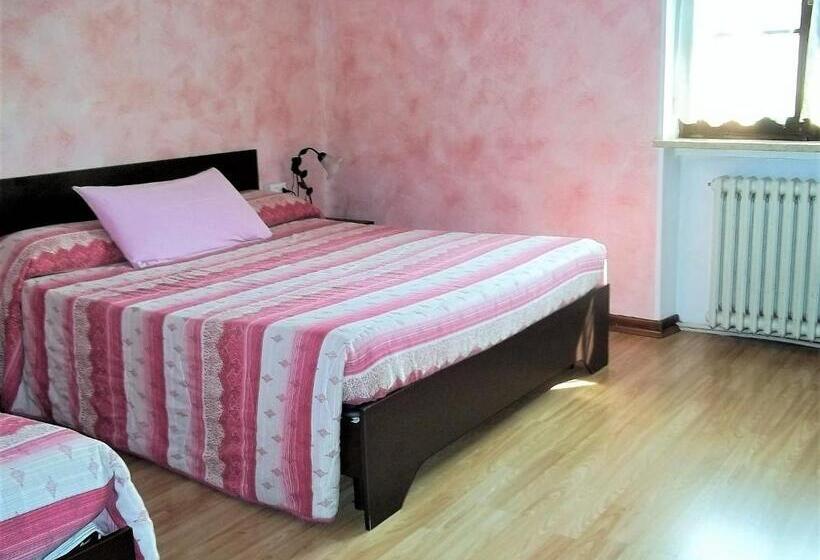 스탠다드 트리플 룸, B&b Dei Laghi