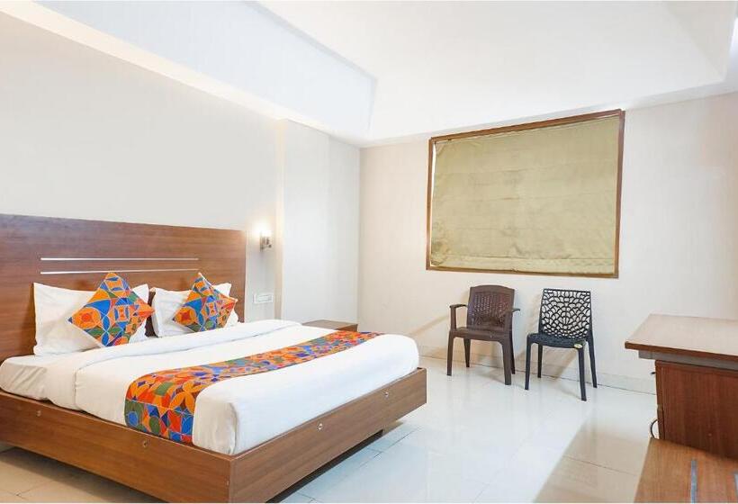 Номер Deluxe, Fabhotel Classic Executive