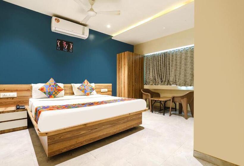 Номер Deluxe, Fabhotel Radhika Ex