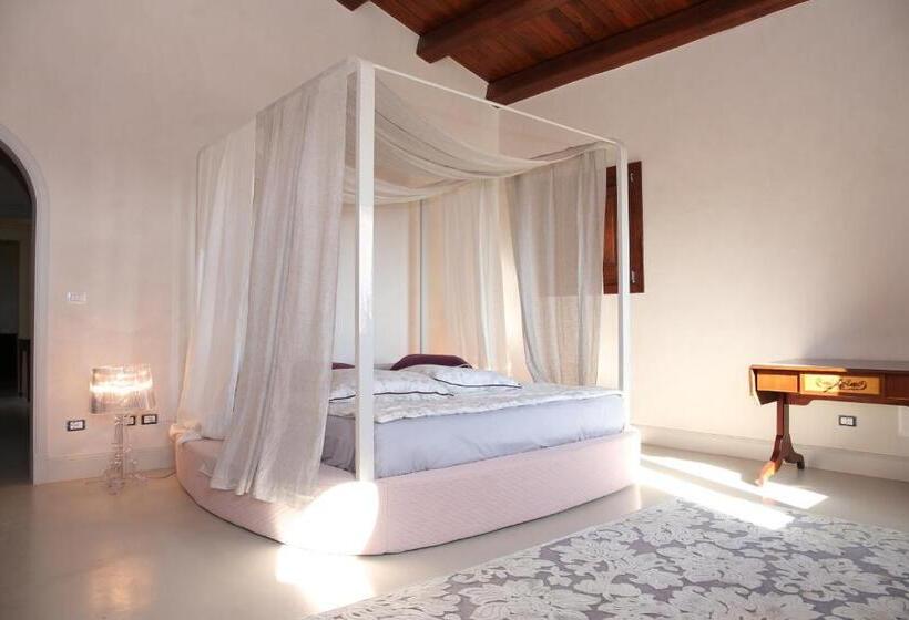 غرفة قياسية مزوَّدة بتراس, Casale Della Rocca