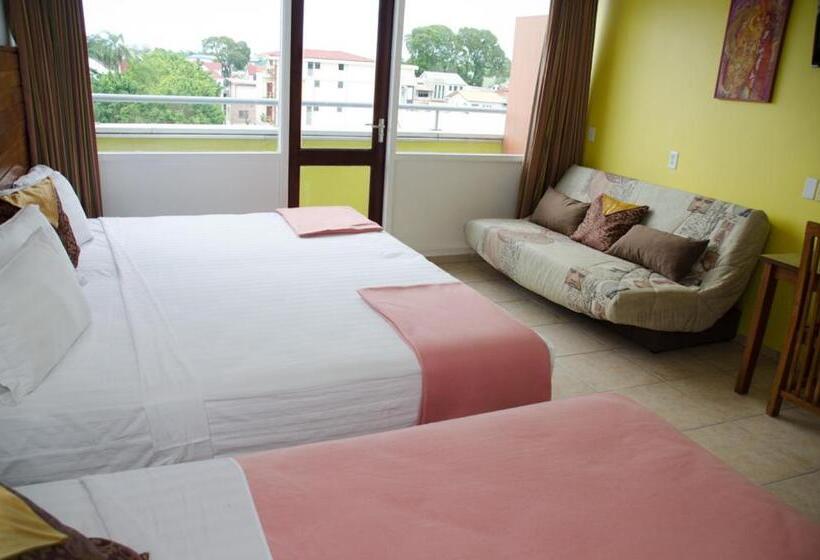 Quarto Triplo Deluxe, Tropical Keys