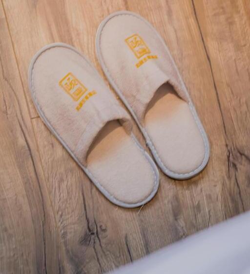 Номер бизнес-класса, Yitel Premium