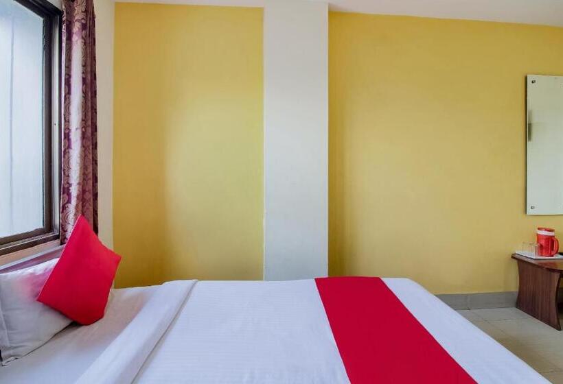 اتاق کلاسیک سه تخته, Oyo Hotel Anupam