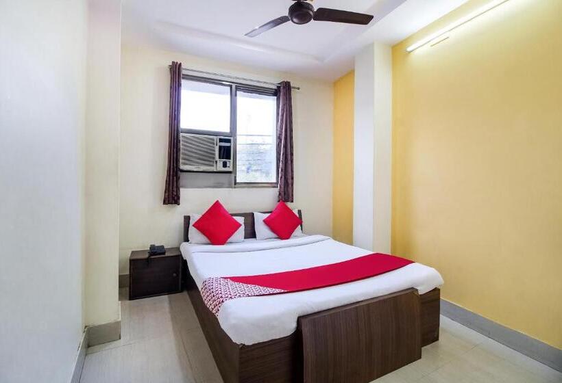 חדר קלאסי לשלושה, Oyo Hotel Anupam