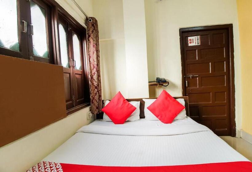 חדר קלאסי לשלושה, Oyo Hotel Anupam