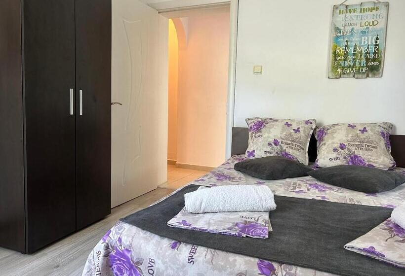 شقة غرفتين نوم مزودة بتراس, морски полъх