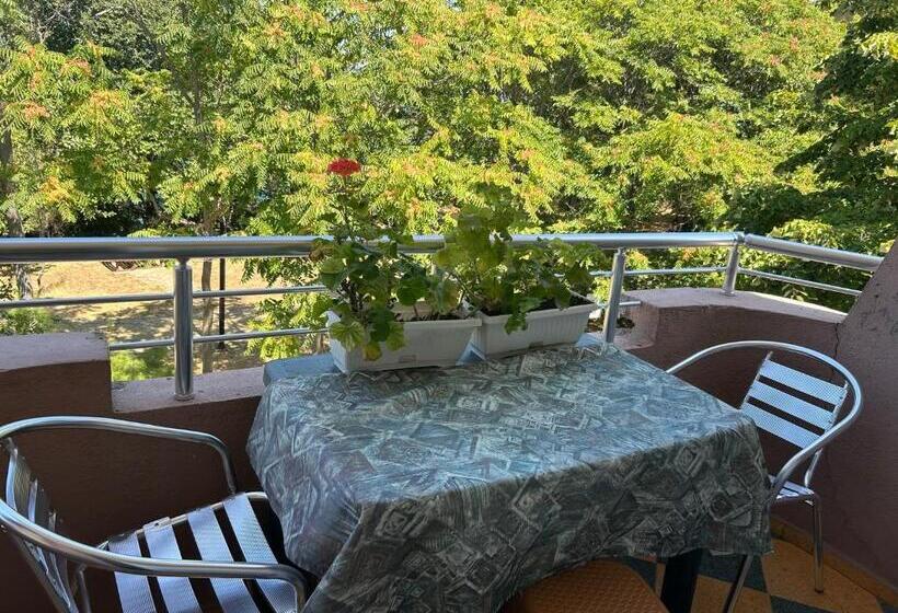 شقة غرفتين مطلة على البحر, морски полъх