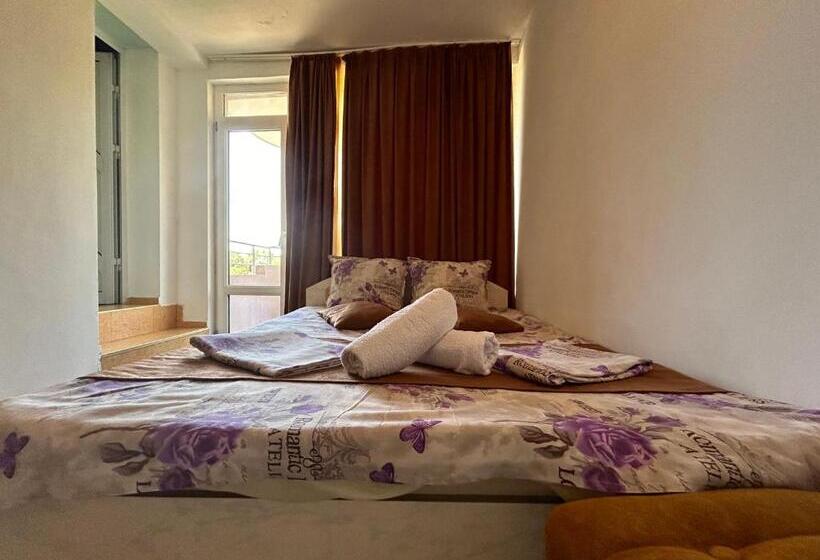 شقة غرفتين مطلة على البحر, морски полъх