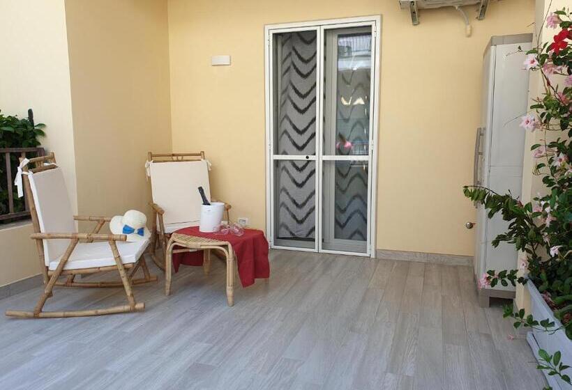 غرفة قياسية ثلاثية, Lido Rosa Rooms