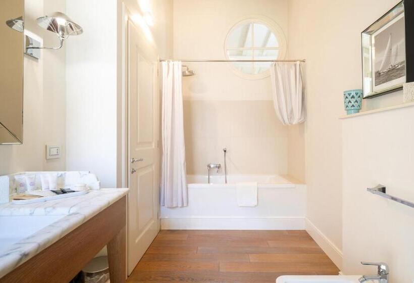 סוויטת ג'וניור, Suite In Dimora Storica   Empoli Centro   Hall 5 Stelle