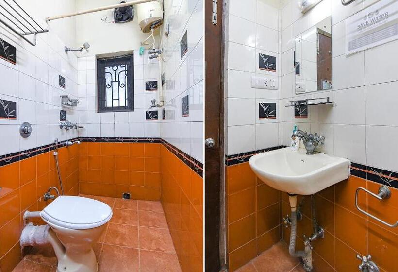 Deluxe Room, Fabhotel Next Generation