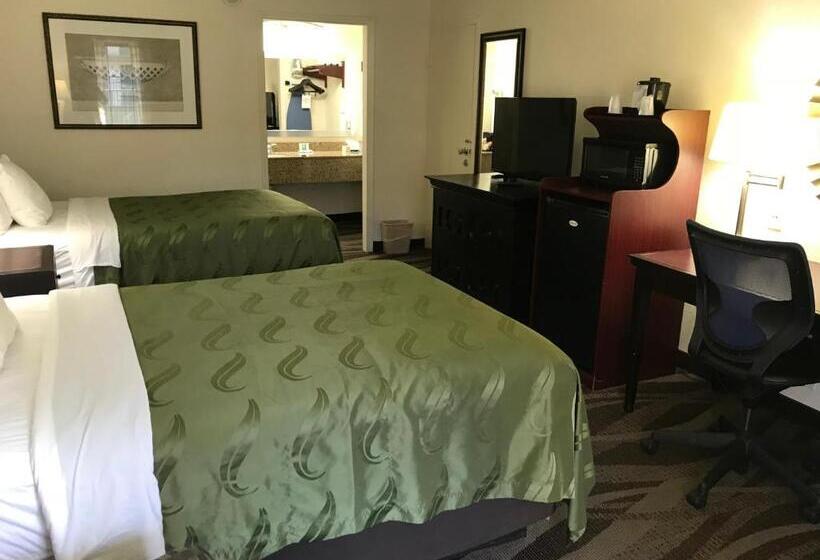 غرفه قياسيه سريرين مزدوجين, Quality Inn