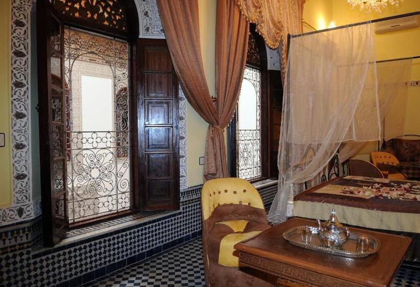 سوییت سوپریور, Riad Youssef