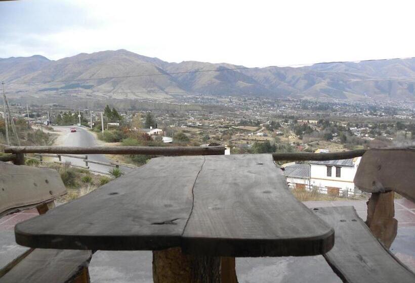 بانگلوی استاندارد, Cabañas Balcones De Tafi