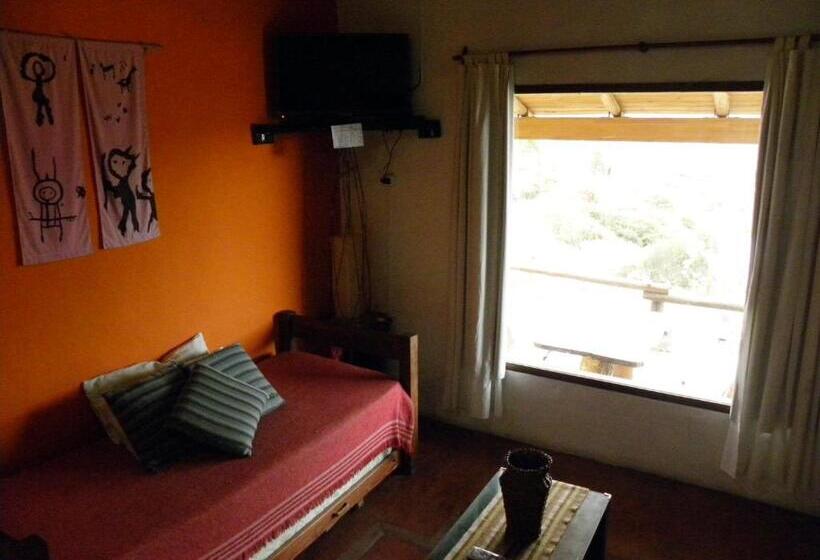 بانگلوی استاندارد, Cabañas Balcones De Tafi