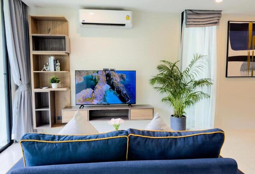 חדר סטנדרט עם מרפסת, The Viva Patong