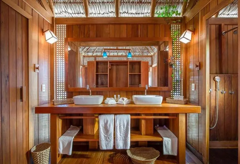 オーシャンビュースタンダードルームバルコニー付き, Jaguaribe Lodge E Kite