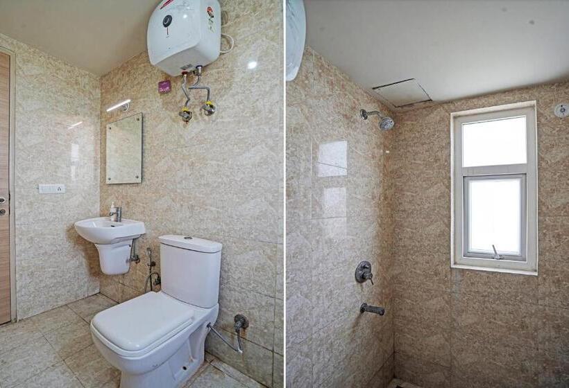 トリプルクラシックルーム, O Anirbhav Dham