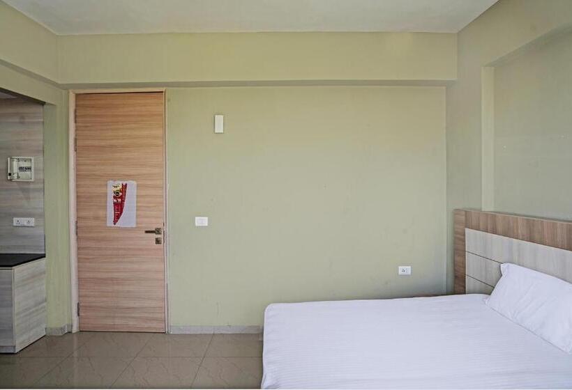 トリプルクラシックルーム, O Anirbhav Dham