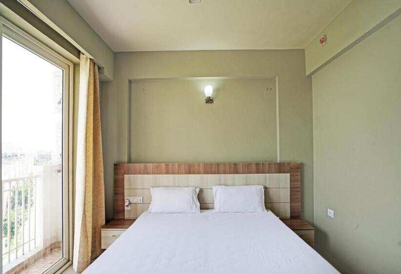 トリプルクラシックルーム, O Anirbhav Dham