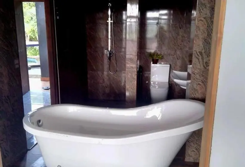バルコニー付きデラックスルーム, Wild Fortress Hotel Sigiriya