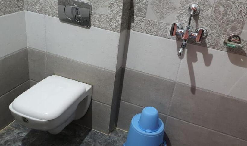 Номер Deluxe, Home Town Puri Near Temple & Golden Beach  Lift  Wifi With Restaurant Facilities  By Morservices