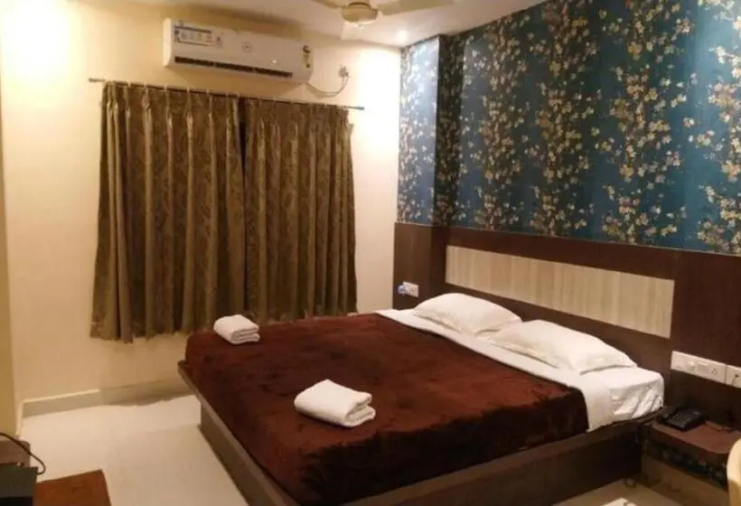 デラックスルーム, Home Town Puri Near Temple & Golden Beach  Lift  Wifi With Restaurant Facilities  By Morservices