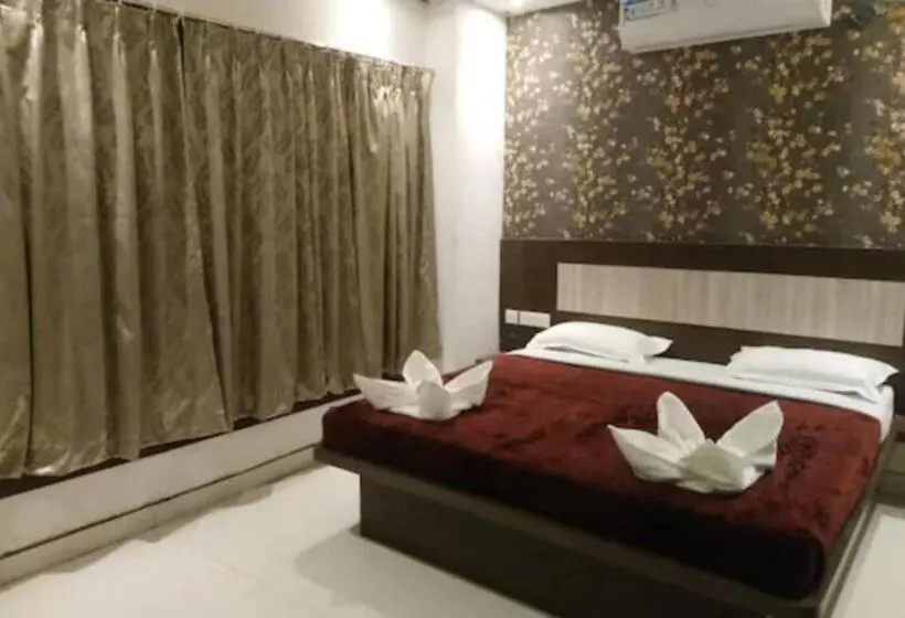 デラックスルーム, Home Town Puri Near Temple & Golden Beach  Lift  Wifi With Restaurant Facilities  By Morservices