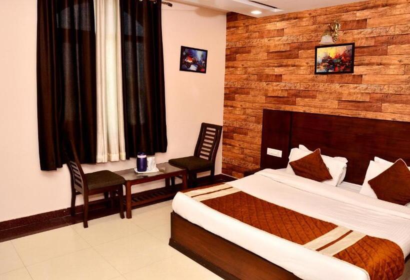 Camera Superiore, 49