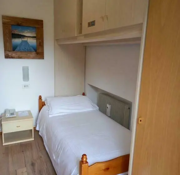 スタンダードシングルルーム, Albergo Scoiattolo