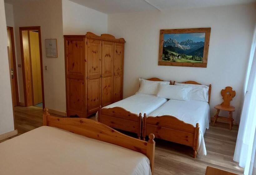 חדר סטנדרט לארבעה, Albergo Scoiattolo