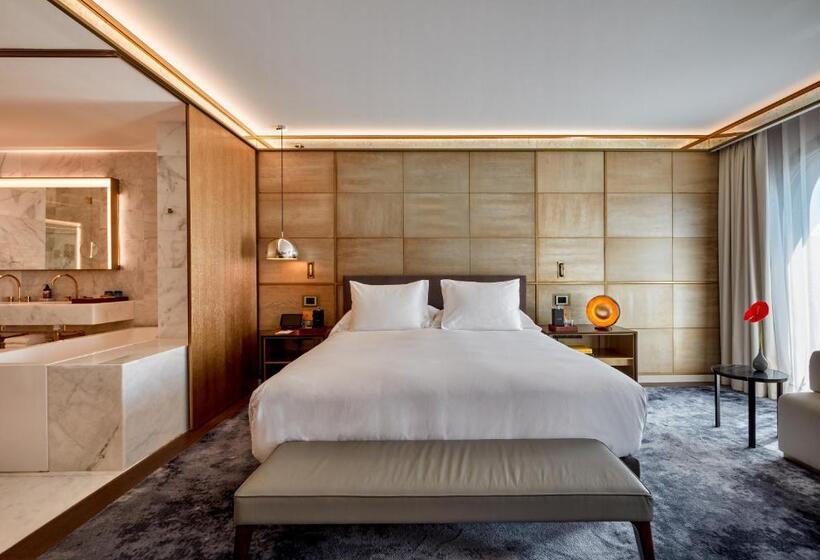 سوییت جونیور, Almanac Barcelona