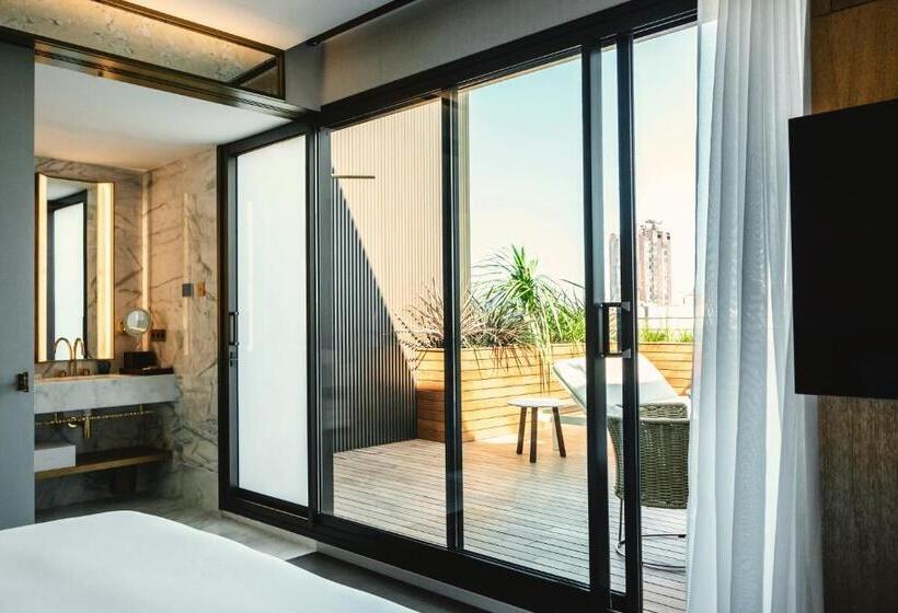 Suite with Terrace, Almanac Barcelona