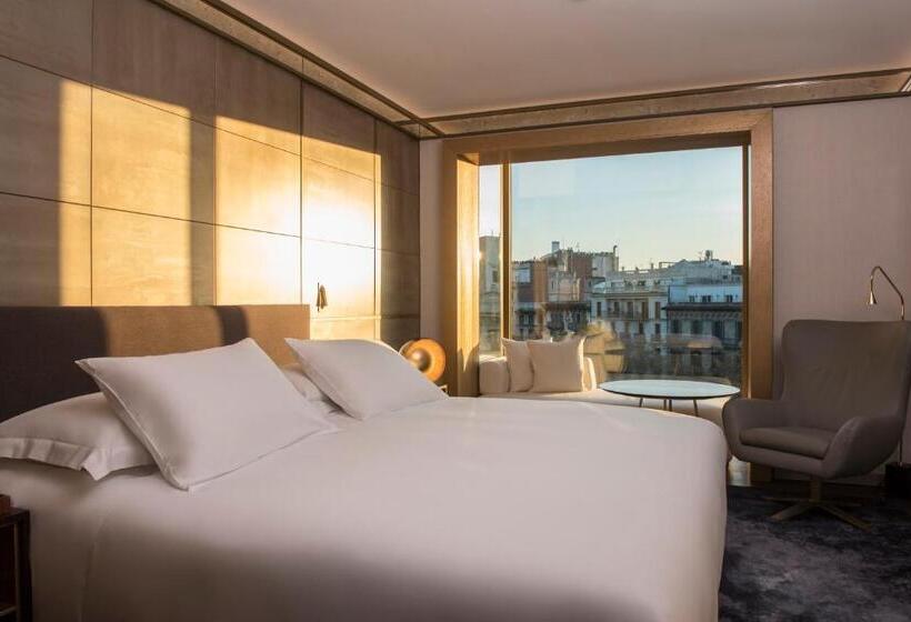 سوئیت 2 خوابه, Almanac Barcelona