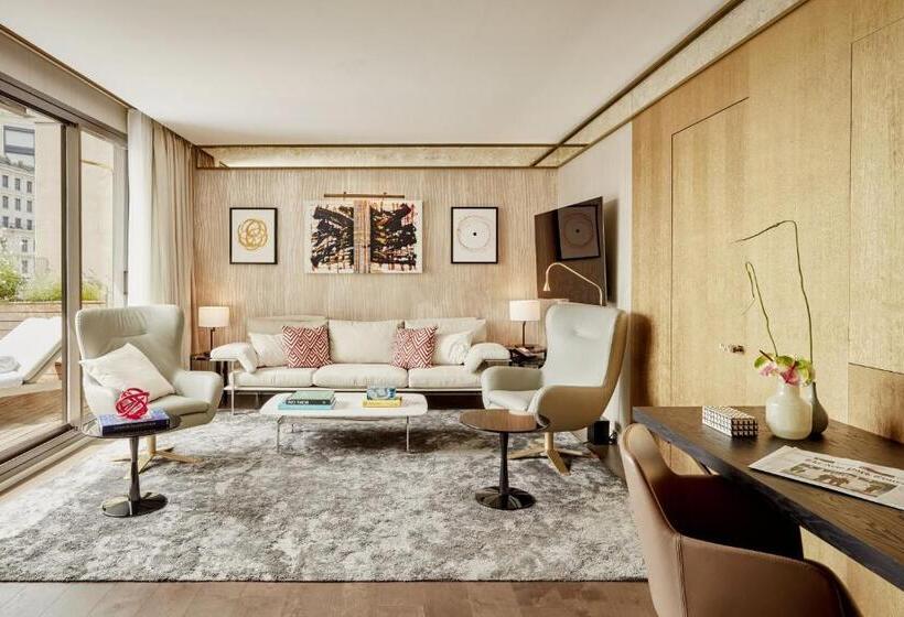 سوئیت پنت هاوس, Almanac Barcelona