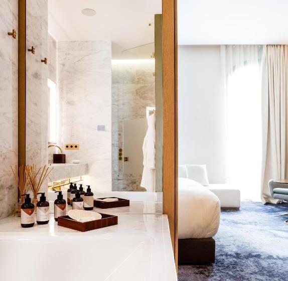 اتاق استاندارد با بالکن, Almanac Barcelona